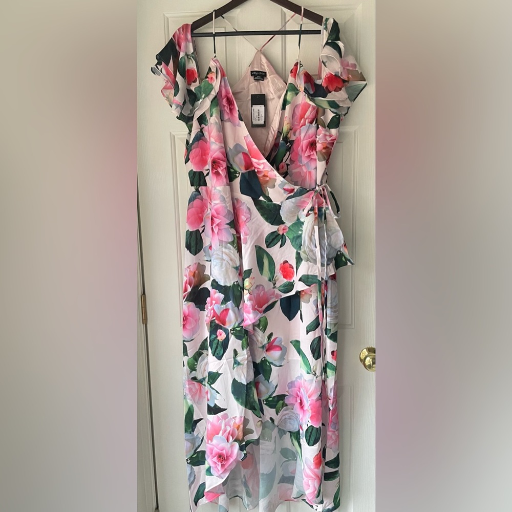 NWT City Chic Pink White Green Floral Ruffle Tulip Front Maxi Dress Size 18